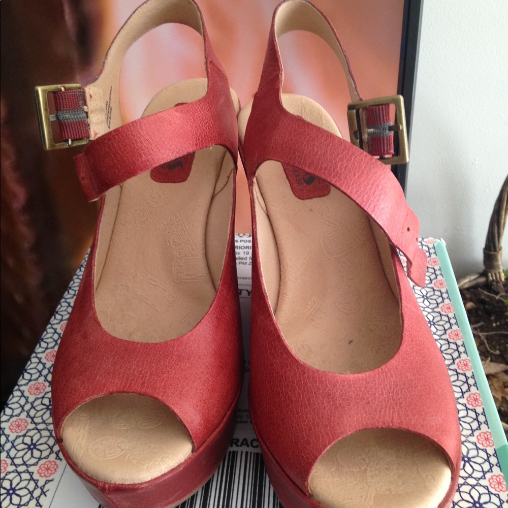 8 Red Kork-Ease wedges